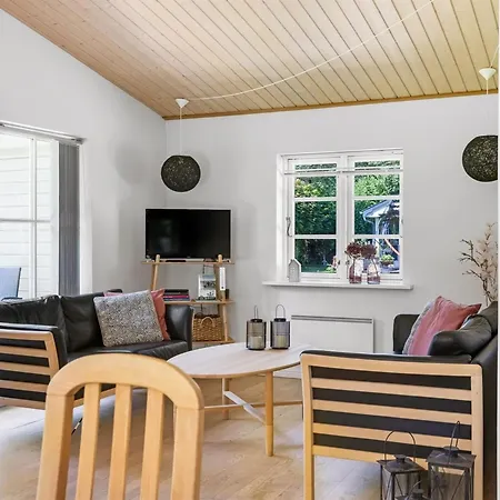Eryka - 28km From The Sea By Interhome Feriehus *